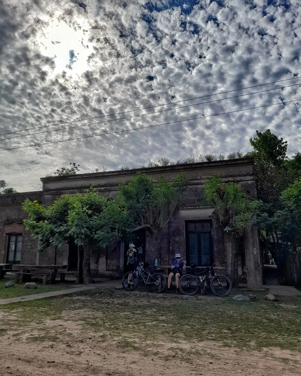 Los dos Guías - Tu aventura te espera